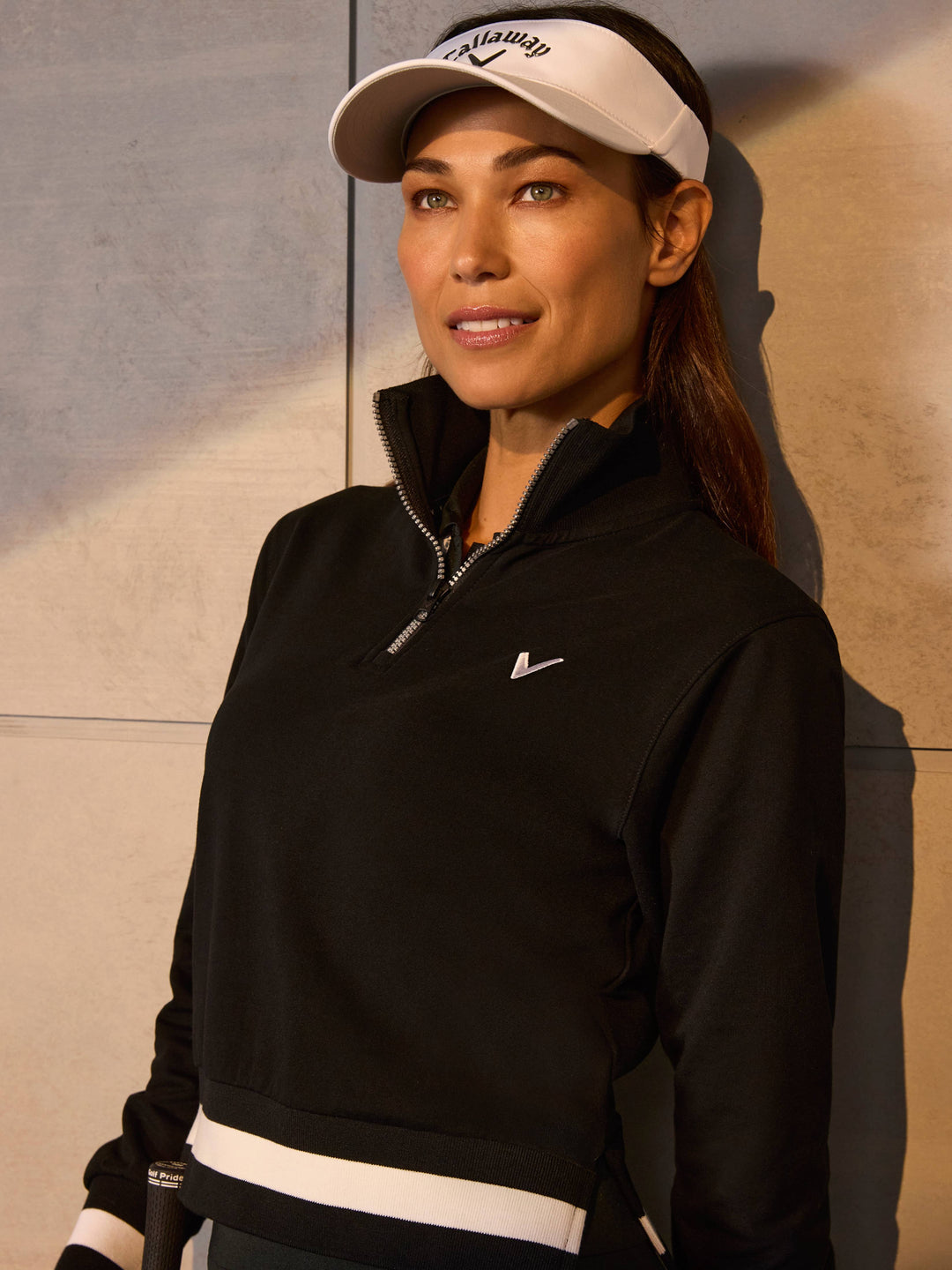 Women's Lightweight Cropped Quarter Zip Golf Jacket
